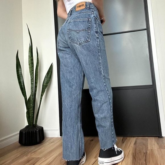 90s Vintage Eldorado Straight Leg Denim Jeans with Distressed Hem - Picture 1 of 4